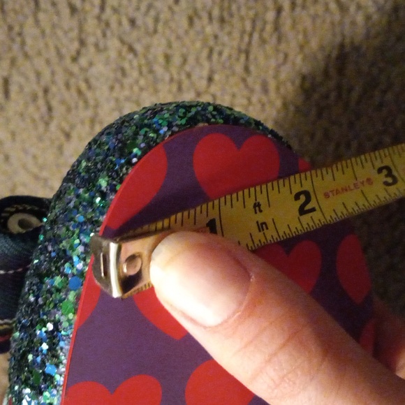 new WRAPPED UP PRETTY Christmas Heels, Size 41, US 11, brandnew RED - Picture 16 of 16